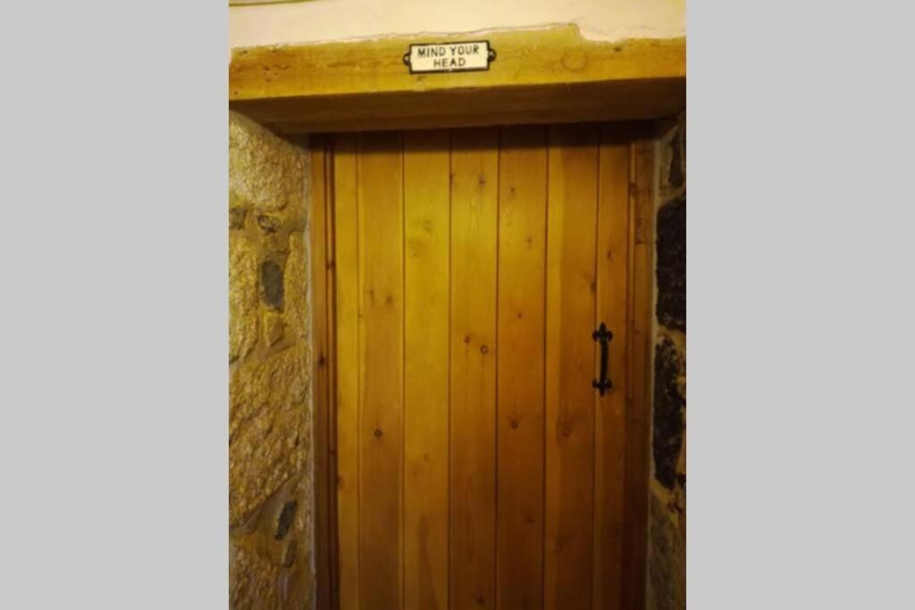 Farm Accommodation - The Lizard Peninsula, Cornwall Helston Εξωτερικό φωτογραφία